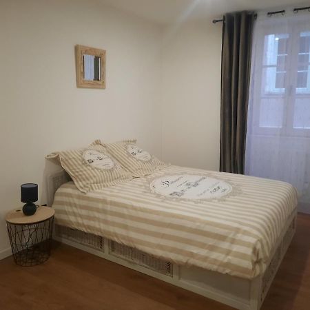 Le Refuge Du Bonheur Apartment Trevoux Luaran gambar