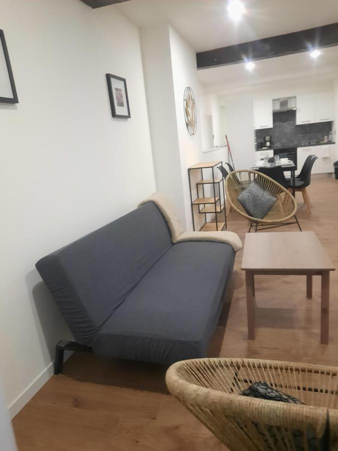 Le Refuge Du Bonheur Apartment Trevoux Luaran gambar