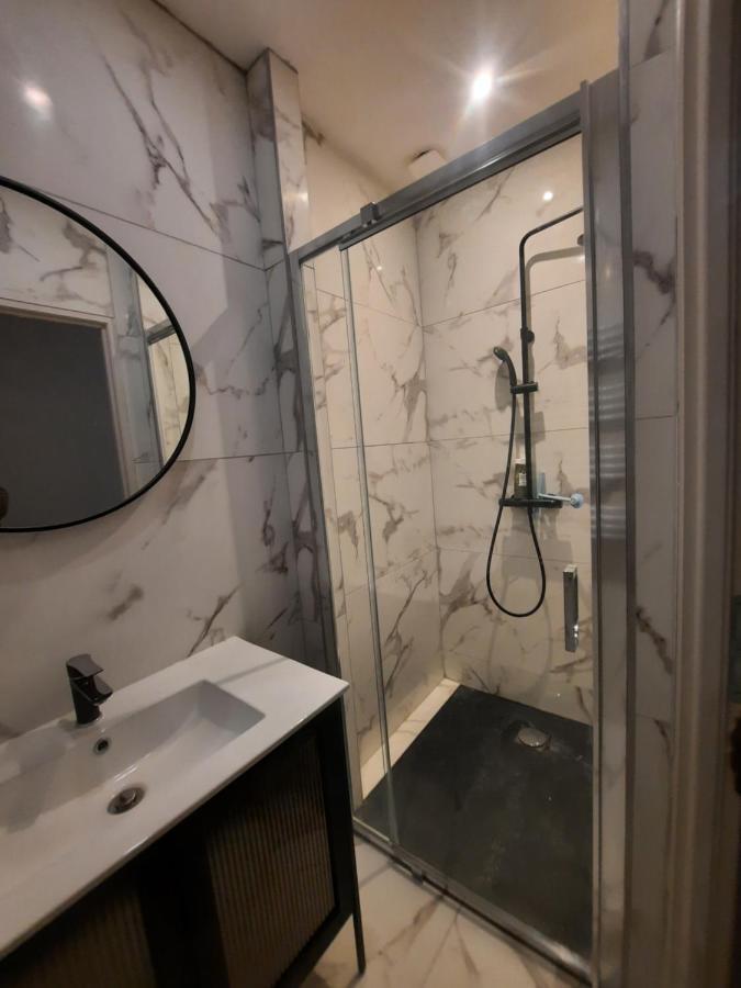 Le Refuge Du Bonheur Apartment Trevoux Luaran gambar