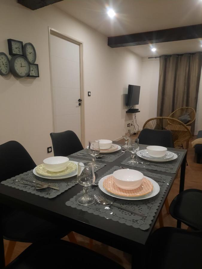 Le Refuge Du Bonheur Apartment Trevoux Luaran gambar