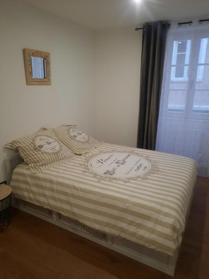 Le Refuge Du Bonheur Apartment Trevoux Luaran gambar